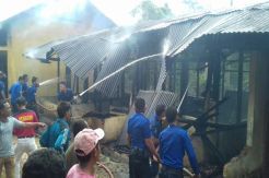 Api Mengamuk di SDN 143 Merangin, 6 Kelas Ludes Terbakar