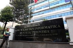 Registrasi Ulang Kartu Prabayar Cegah Penipuan Mama Minta Pulsa