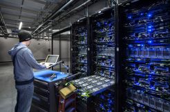 Fujitsu-NetApp Bersatu...