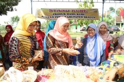 Mensos Pantau Pencairan Bansos PKH Tahap Empat