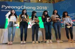 Tutup Fan Signing, AOA...