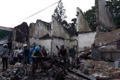 Diterjang Angin Kencang, Bangunan Tua di Tegal Ambruk, 3 Tewas dan 5 Luka