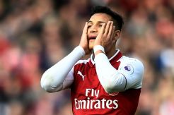 Andai Tak Betah, Sebaiknya Sanchez Pergi Saja dari Arsenal