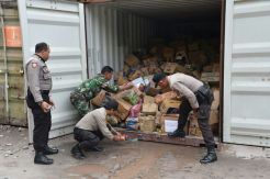1.300 Warga Papua yang Diisolasi Diberikan Makanan dan Obat