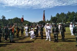 Kostrad Yonif PR 502/UY Juara Umum Lomba Pleton Tangkas 2017