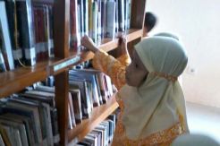 Perangi Hobi Main Game di HP, Siswa TK ke Perpustakaan