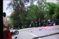 Tabrak Bus, Pengendara Motor Terbentur ke Aspal hingga Tewas