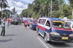 Protes Transportasi Online, Sopir Angkot di Pematangsiantar Mogok