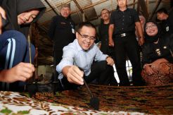 Kembangkan Daerah Bupati Anas Gandeng Perusahaan Teknologi Jasa Finansial