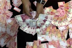 USD Ambil Untung dari Gagalnya Merkel, Rupiah Makin Lemah