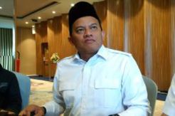 Deddy Mizwar Kantongi...