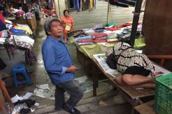 Sebanyak 2.300 Pedagang Pasar Senen Terancam Runtuhan Puing