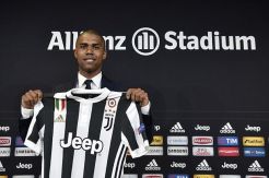 Juventus Tebus Douglas Costa Rp741 Miliar