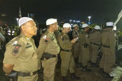 Amankan Tausyiah Kebangsaan di Monas, Satpol PP Tampil Beda