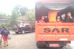 Gunung Agung Masuki Masa Kritis, Tim SAR Terus Evakuasi Warga