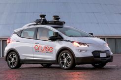 General Motor Produksi Mobil Otonom di 2019