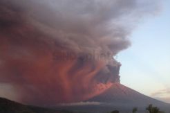 Gunung Agung Kembali...