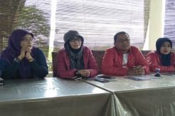Kaki Terlindas Ban Mobil, Penyanyi Inka Cristie Tetap Jalani Show