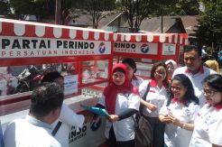 Perindo Bagikan Gerobak Gratis untuk UMKM di Manado