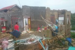 Puting Beliung Rusak Lima Rumah di Sagulung