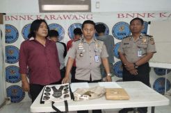 Sambut Tahun Baru, Buruh Pabrik Jual Ganja 1,2 Kg