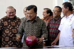 Jusuf Kalla Tinjau Kesiapan Venue Boling di Palembang