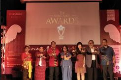 Liliana Tanoesoedibjo Raih Penghargaan Pemerhati Dunia Anak