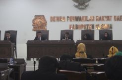 Saat Mahasiswa FH UII Yogyakarta Bersidang di DPRD Sleman