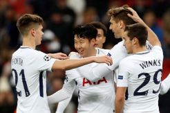 Tottenham Hotspur vs Stoke City: Minus Tiga Bintang