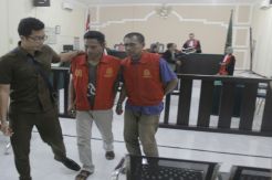 Bawa Sabu dan Ekstasi, 2 WN Malaysia Divonis 7 dan 6 Tahun