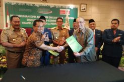 AMPHURI Gandeng Pemprov DKI Lewat Program Oke Oce Umrah