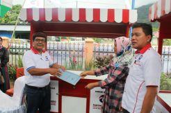 Lora Tak Menduga Dapat Gerobak Gratis Perindo
