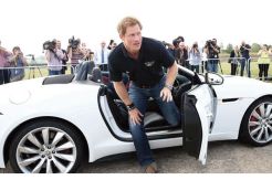 Pangeran Harry Touring...