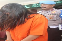 Gunakan Handphone Hasil Curian Kekasih, Siswi SMA Diamankan Polisi