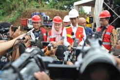 Rel Ganda KA Bogor-Sukabumi Resmi Dibangun