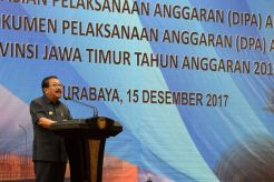 Gubernur Jatim Panggil Kepala Daerah yang Absen Saat Penyerahan DIPA