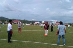 Jalin Persahabatan, Kemenpora Gelar Laga Sepak Bola di Perbatasan