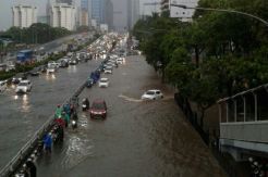 Hadapi Ancaman Banjir, Pemprov DKI Terus Siagakan Pasukan