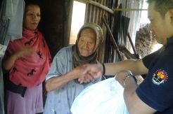 Selama 25 Tahun, Nenek Yuliana Tinggal di Kebun