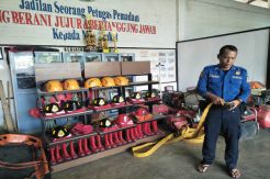 Puluhan Alat Pemadam Rusak, Keselamatan Petugas Terancam