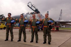 Panglima TNI, Kapolri, KASAD, dan KASAL Jajal Sukhoi di Halim