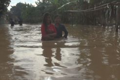 Banjir Setinggi 1 Meter Masih Rendam Rumah Warga Mojoagung