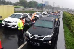 Sopir Toyota Fortuner Meninggal di Tol Bandara Soetta