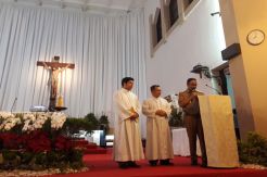Tinjau Misa Natal, Ini Pesan Anies untuk Umat Kristiani di Jakarta