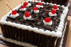 Jangan Tergiur! Makanan Natal Ini Bisa Buat Berat Badan Naik