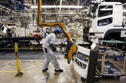 Produksi Industri Jepang Naik Lebih dari Perkiraan