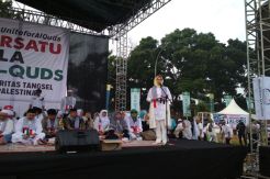 Di Hadapan Ribuan Warga, Wali Kota Cantik Ini Serukan Dukungan untuk Palestina