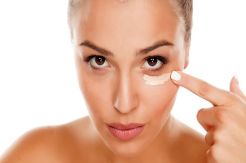 Tips Mengaplikasikan BB Cream untuk Hasil Riasan yang Sempurna