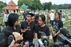 Sosok Om Yon Koeswoyo di Mata Dewa Budjana dan Ivan Slank