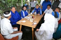 Jelang Deklarasi, Duo DM Sarapan Bareng SBY